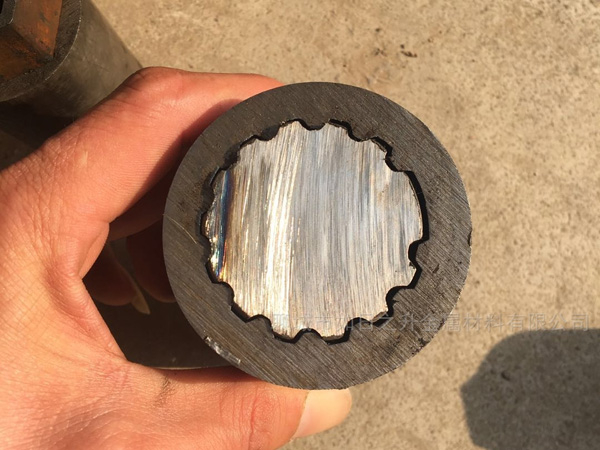 外圆内单键槽管