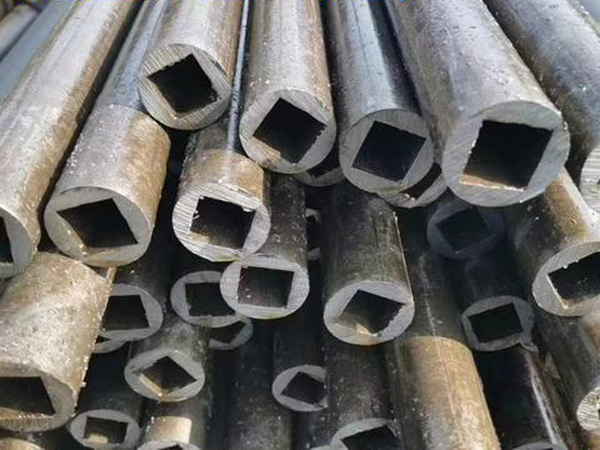 外圆内四方管