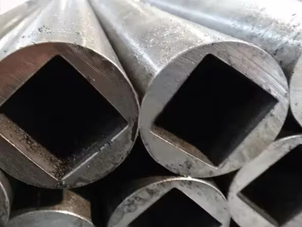 外圆内四方管